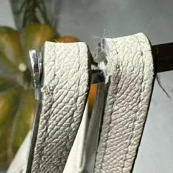 Coach City Zip Tote Shoulder Bag Chalk Cross Grain Leather F58846 - Picture 9 of 16